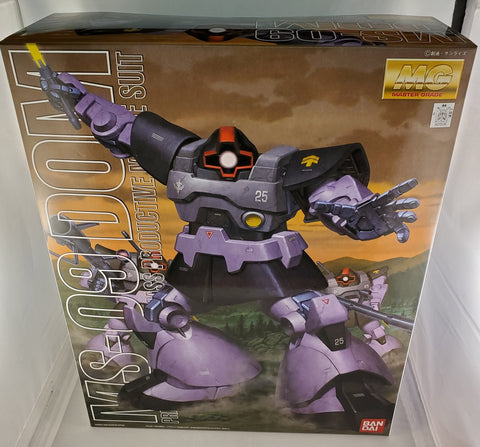 MG Gundam DOM 1/100 Plastic Model Kit