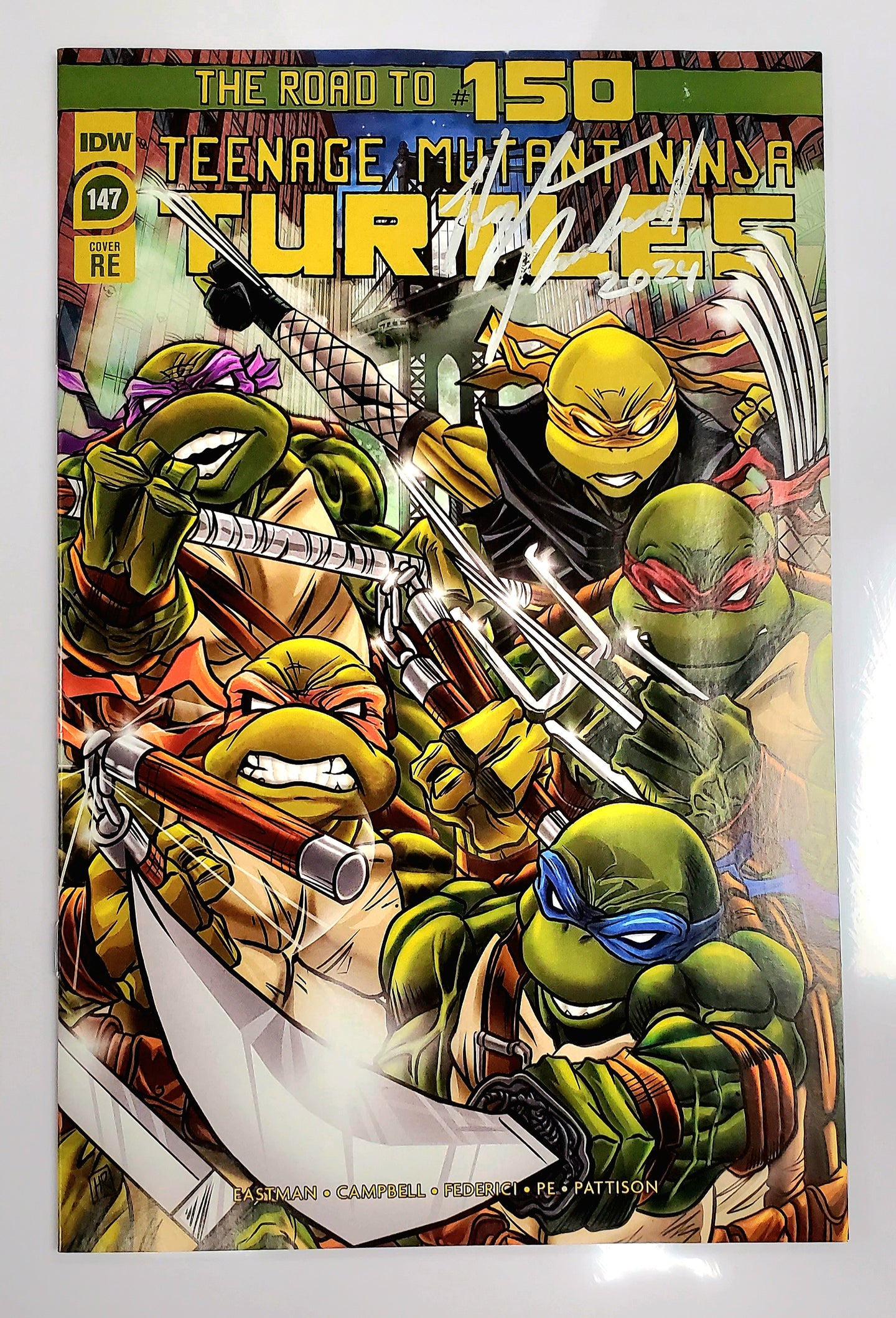 TMNT 147 Store Exclusive With Art Print
