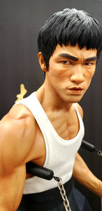 Bruce Lee Tribute 1:4 Scale Statue Version 4