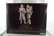 Star Wars Snowtrooper & Flametrooper ARTFX+ Statue 2PK