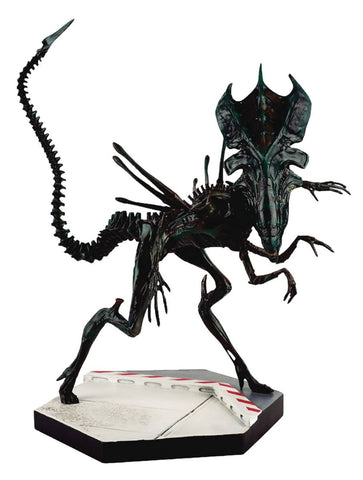 Alien Predator Xenomorph Queen Figurine Collection #4