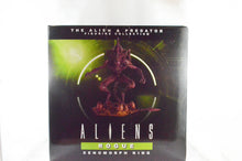 Alien Predator Rogue Xenomorph King Statue