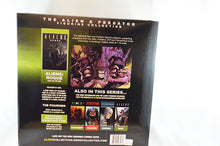 Alien Predator Rogue Xenomorph King Statue