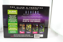 Aliens Retro Panther & Scorpion Statue Set