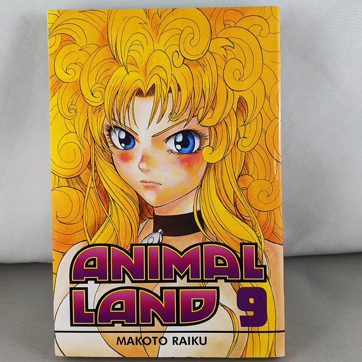 Front cover of Animal land volume 9. Manga by Makoto Raiku