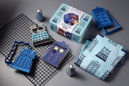 Doctor Who Tardis & Dalek Cookie Cutter & Apron Set