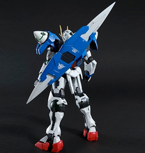 Gundam 00 Raiser 1:60 Perfect Grade Model Kit