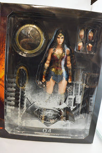 Wonder Woman BVS Dawn of Justice Play Arts Kai Figure