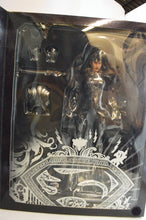 Faora-ul Man Of Steel Play Arts Kai Figure