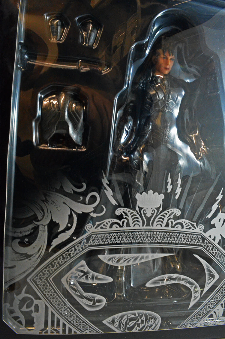Faora-ul Man Of Steel Play Arts Kai Figure – Comic-Kazi