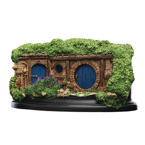 Hobbit Hole 33 Lakeside Polystone Statue