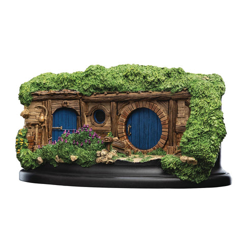 Hobbit Hole 33 Lakeside Polystone Statue