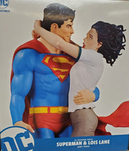 DC Designer Series Superman & Lois Lane By Frank Statue