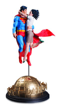 DC Designer Series Superman & Lois Lane By Frank Statue