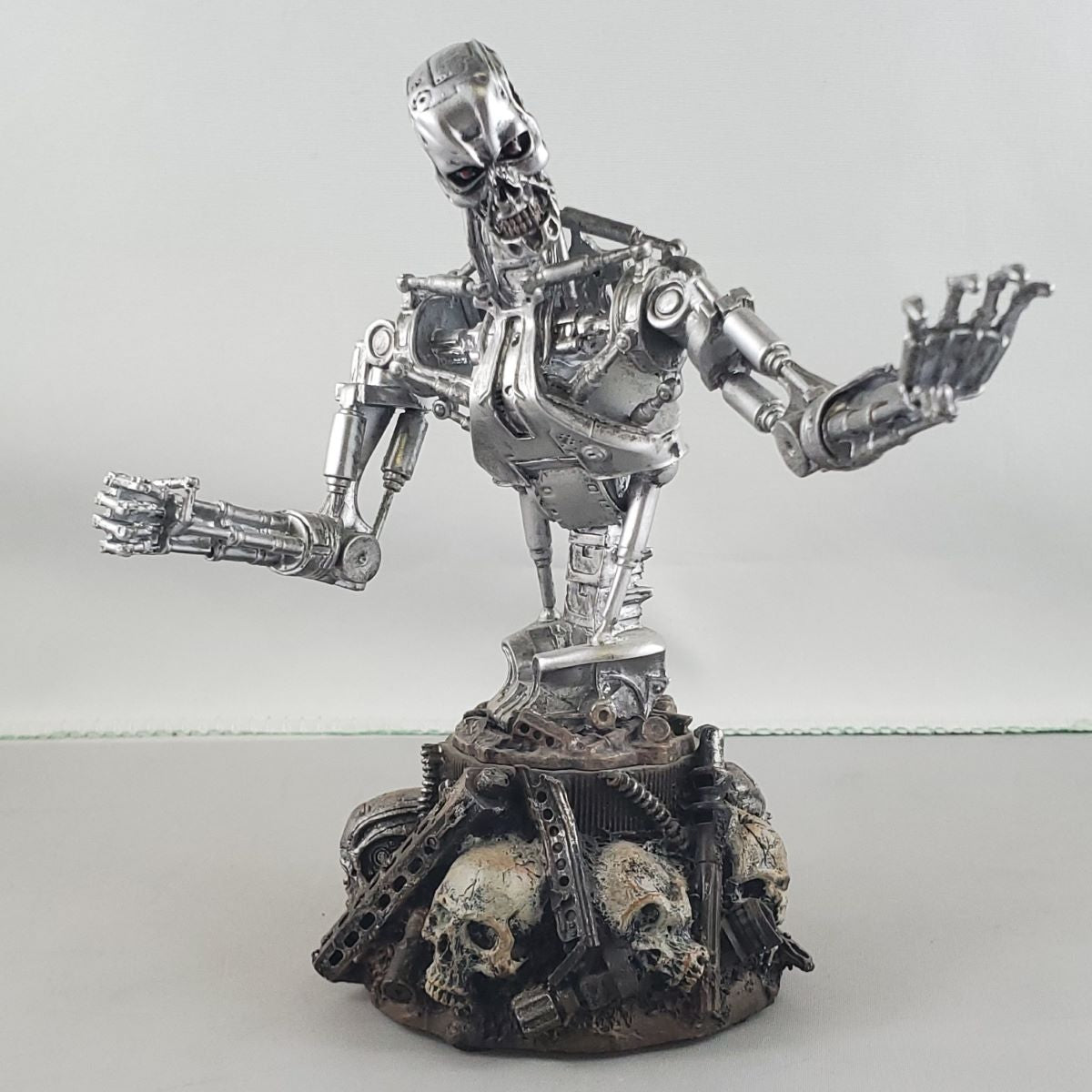 Terminator Salvation T-RIP Bust – Comic-Kazi