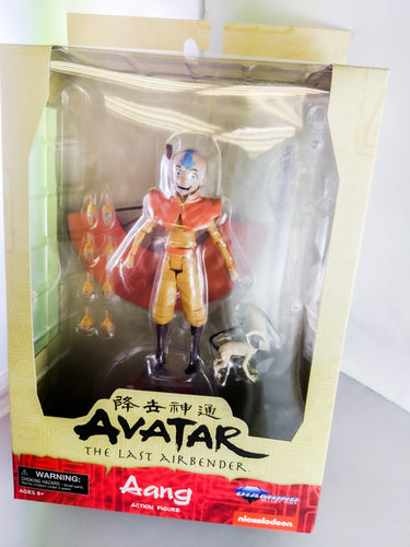 Avatar the Last Airbender Aang Action figure with interchangeable hands, Momo figure and Aang's glider!